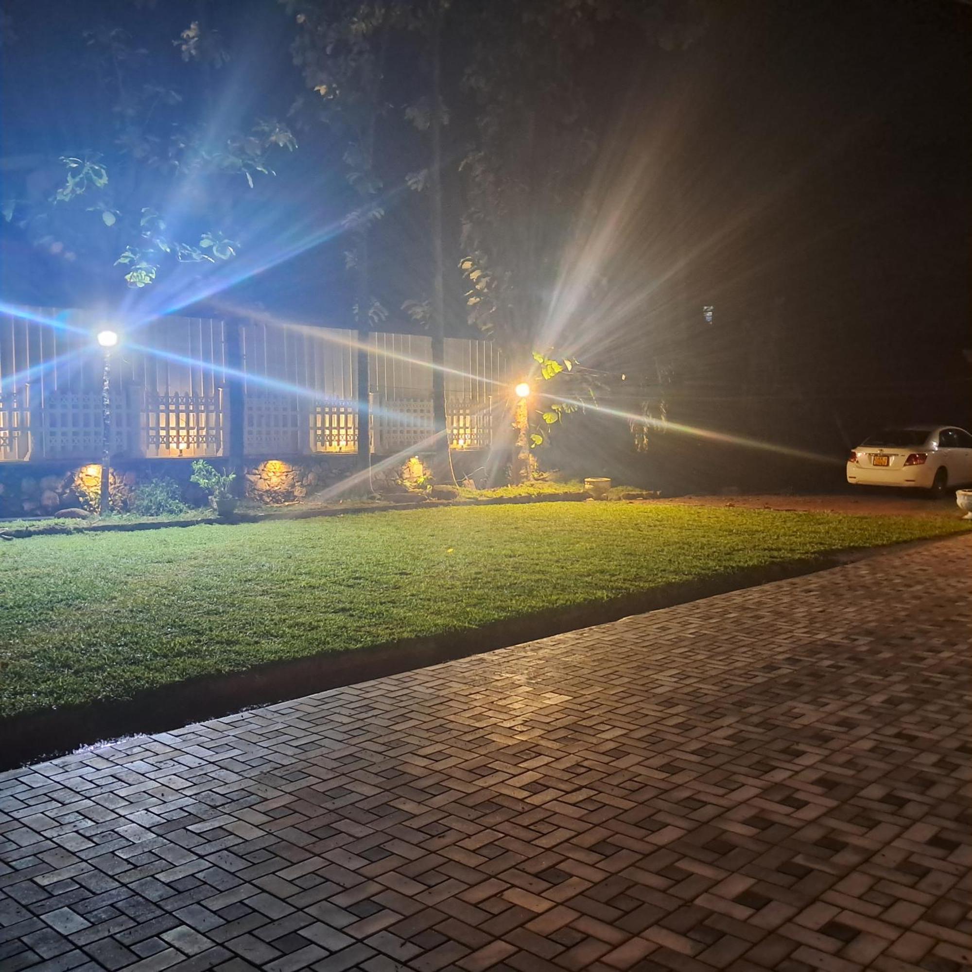 Banco Villa Beruwala Luaran gambar