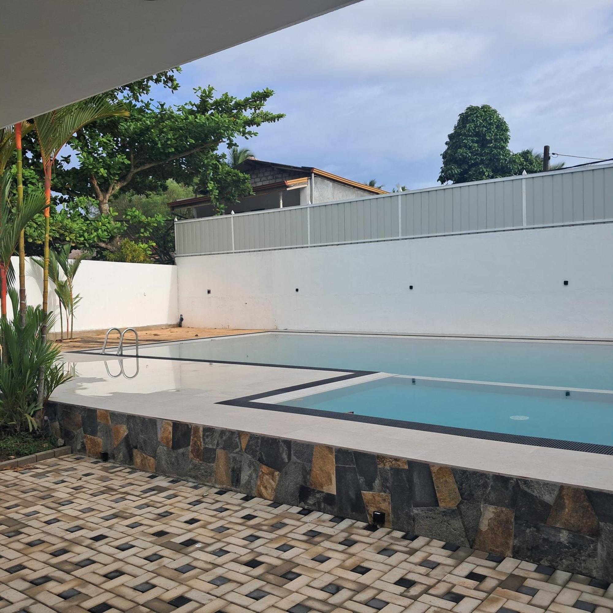 Banco Villa Beruwala Luaran gambar