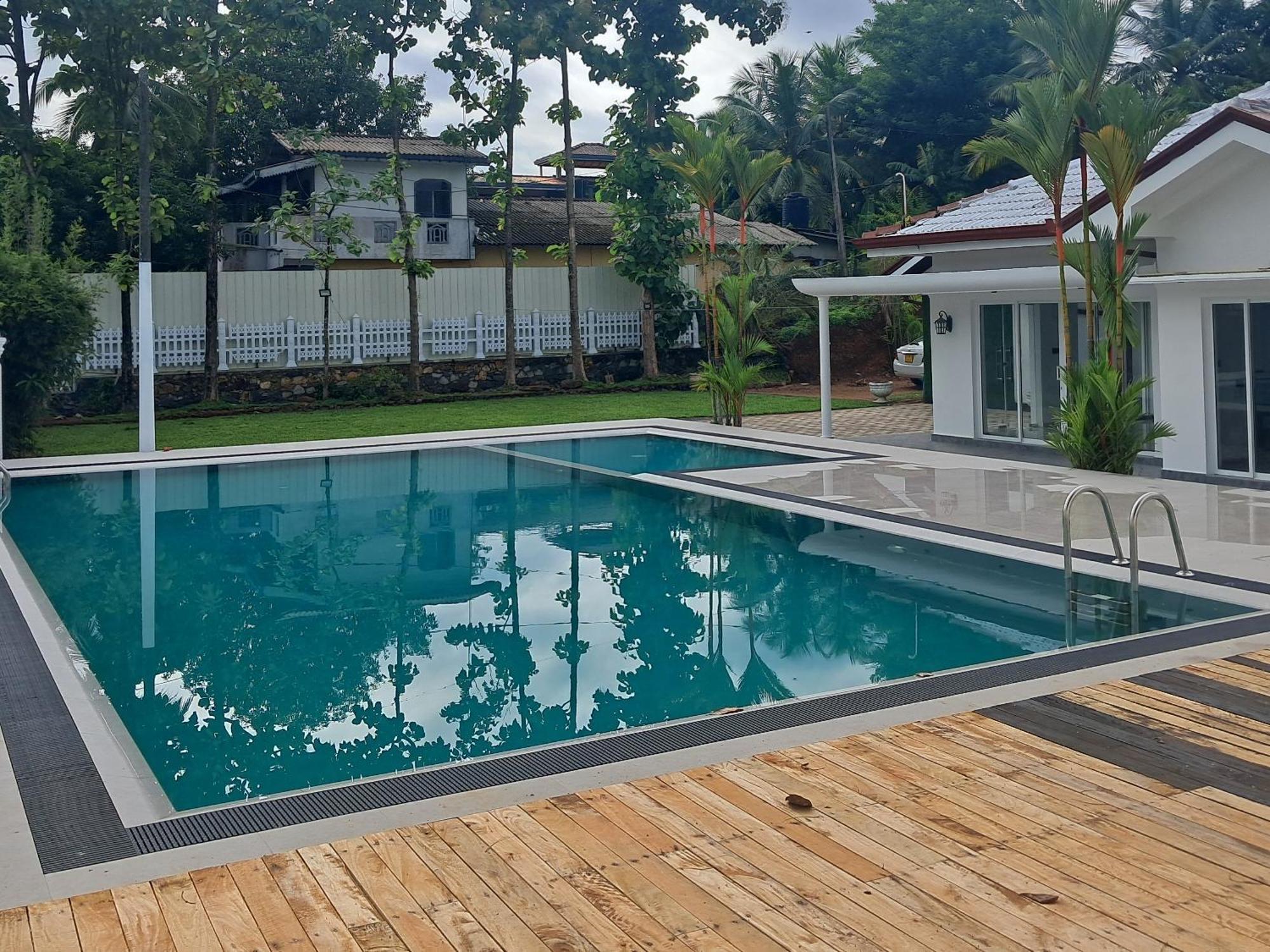 Banco Villa Beruwala Luaran gambar